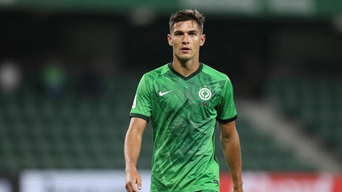 Hibernian's Miguel Chaiwa linked to Celtic move amid fan backlash