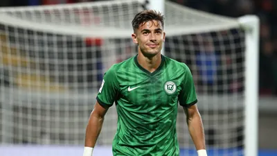 Sheffield United eye Hibernian's Miguel Chaiwa over Kalvin Phillips