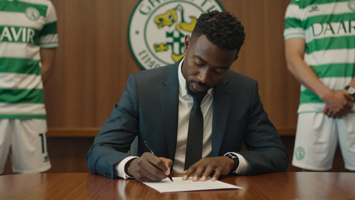 Abdulai joins Hibernian as Celtic seal Oxlade-Chamberlain move