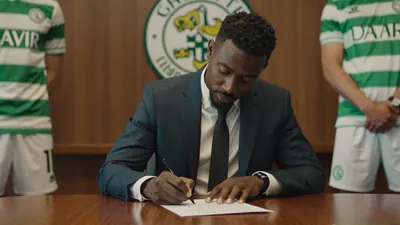 Abdulai joins Hibernian as Celtic seal Oxlade-Chamberlain move
